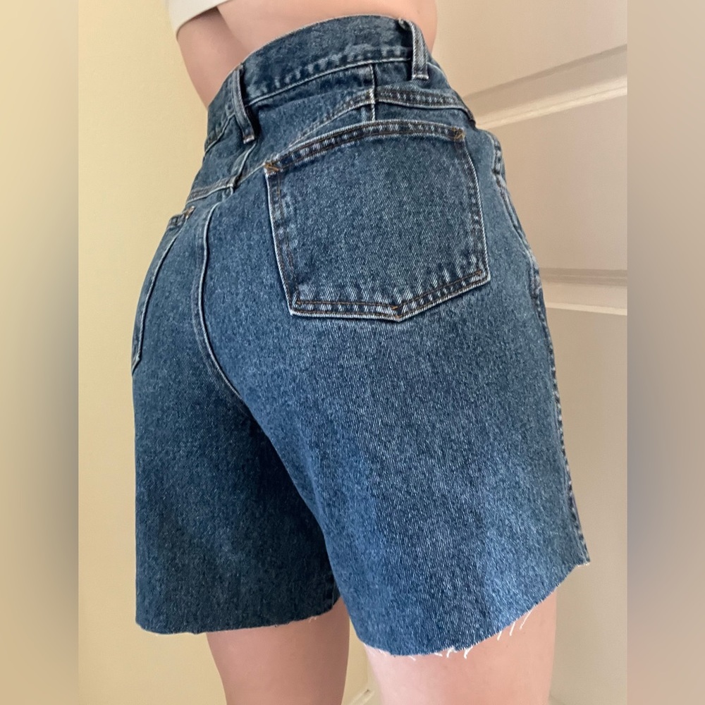 Vintage The Limited Cut-Off Pleated High Rise Blue Jean Shorts with Back Yoke - Picture 6 of 16